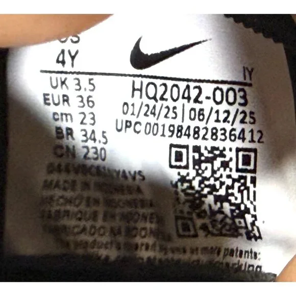 Nike Kid's Phantom 6 Academy High FG/MG Cleats Soccer Size 4Y HQ2042-003 - Picture 6 of 7